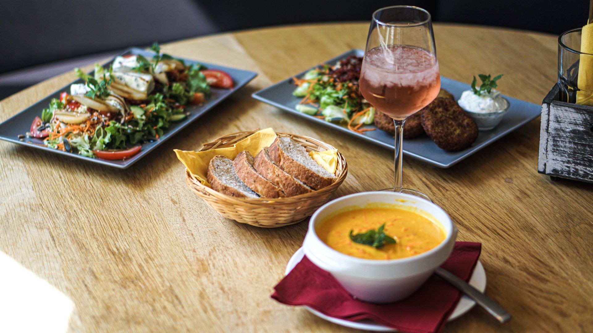 Soka24 Bilderreihe 1